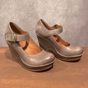 Kork-Ease Yuli platform Mary Janes new without tags size 6